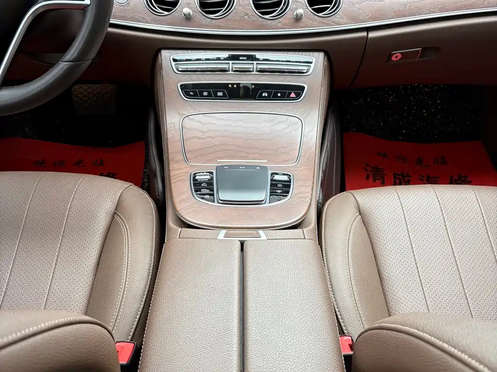 Mercedes-Benz E-Class 2023 — фото 14