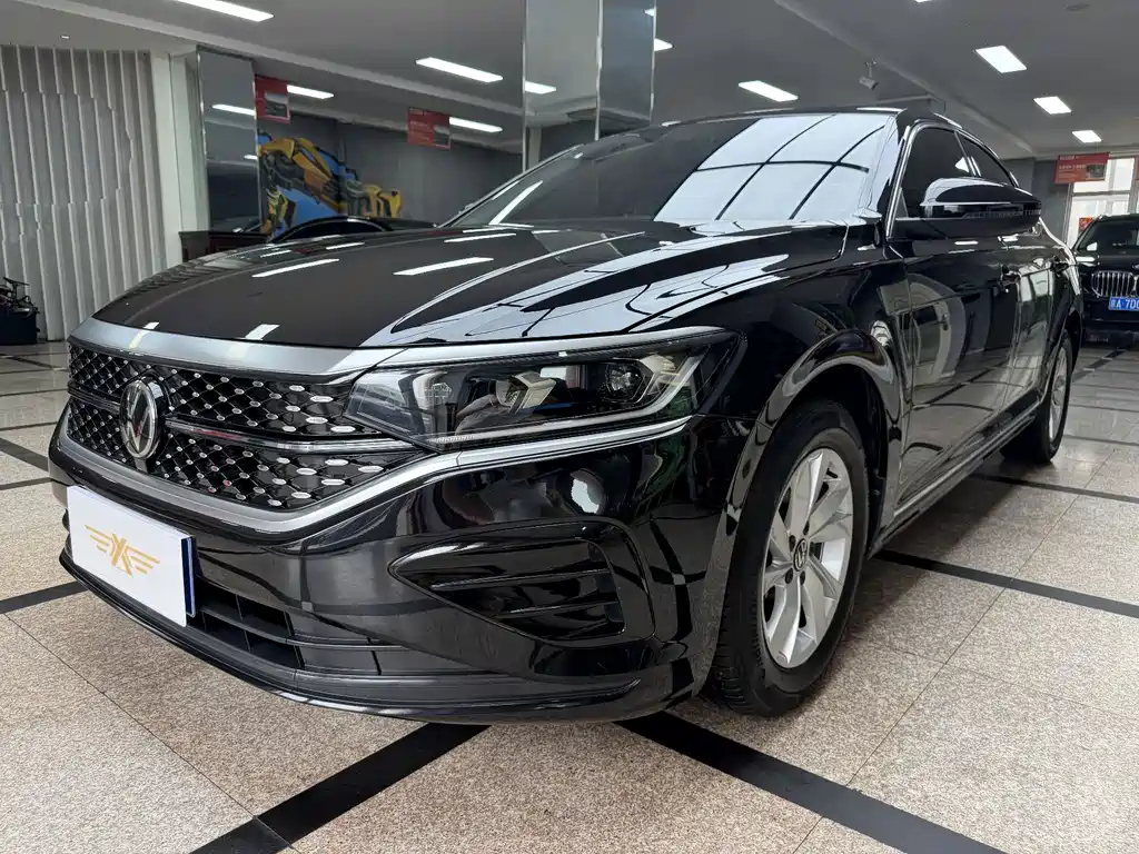 Volkswagen Passat 2024