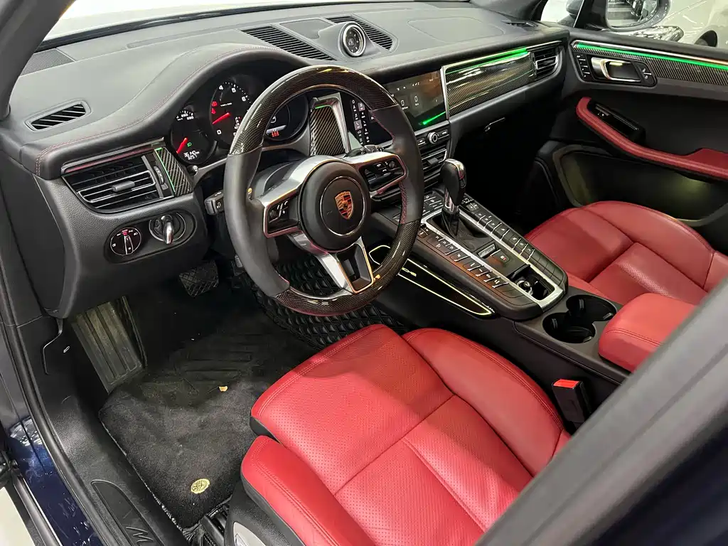 Porsche Macan 2019 — фото 16