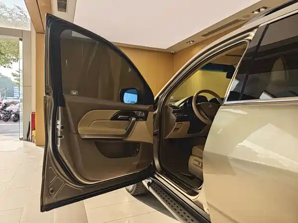 Acura MDX 2010