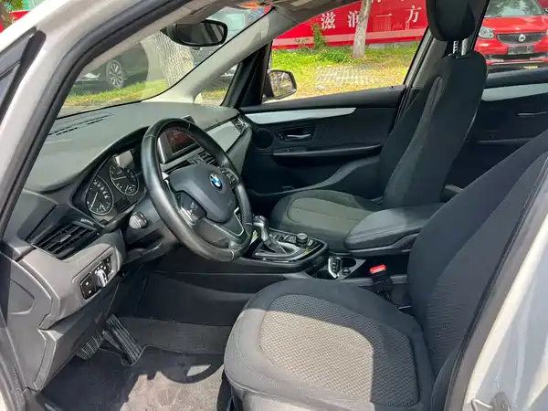BMW 2 Series Station Wagon 2016