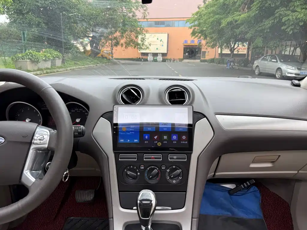 Ford Mondeo 2015 — фото 13