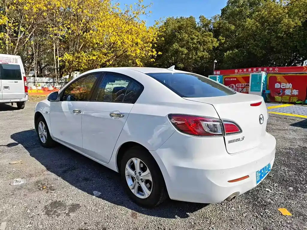Mazda 3 Xingcheng 2016 — фото 8