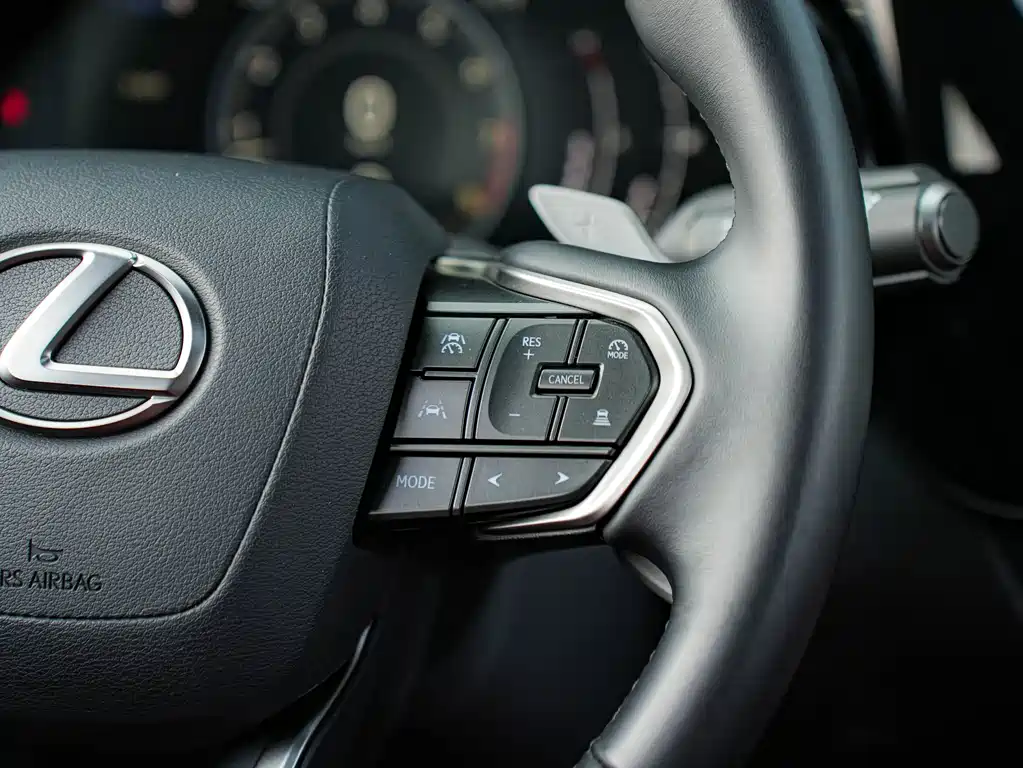 Lexus NX 2023 — фото 19