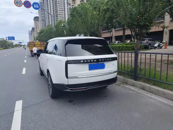 Land Rover Range Rover 2025