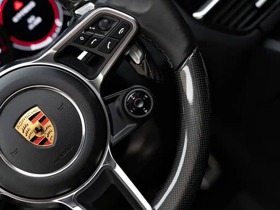 Porsche Cayenne 2019 — фото 18