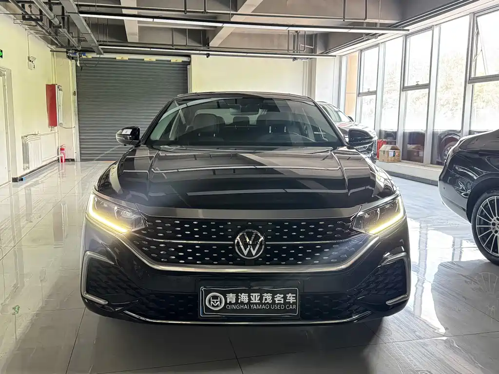 Volkswagen Passat 2024