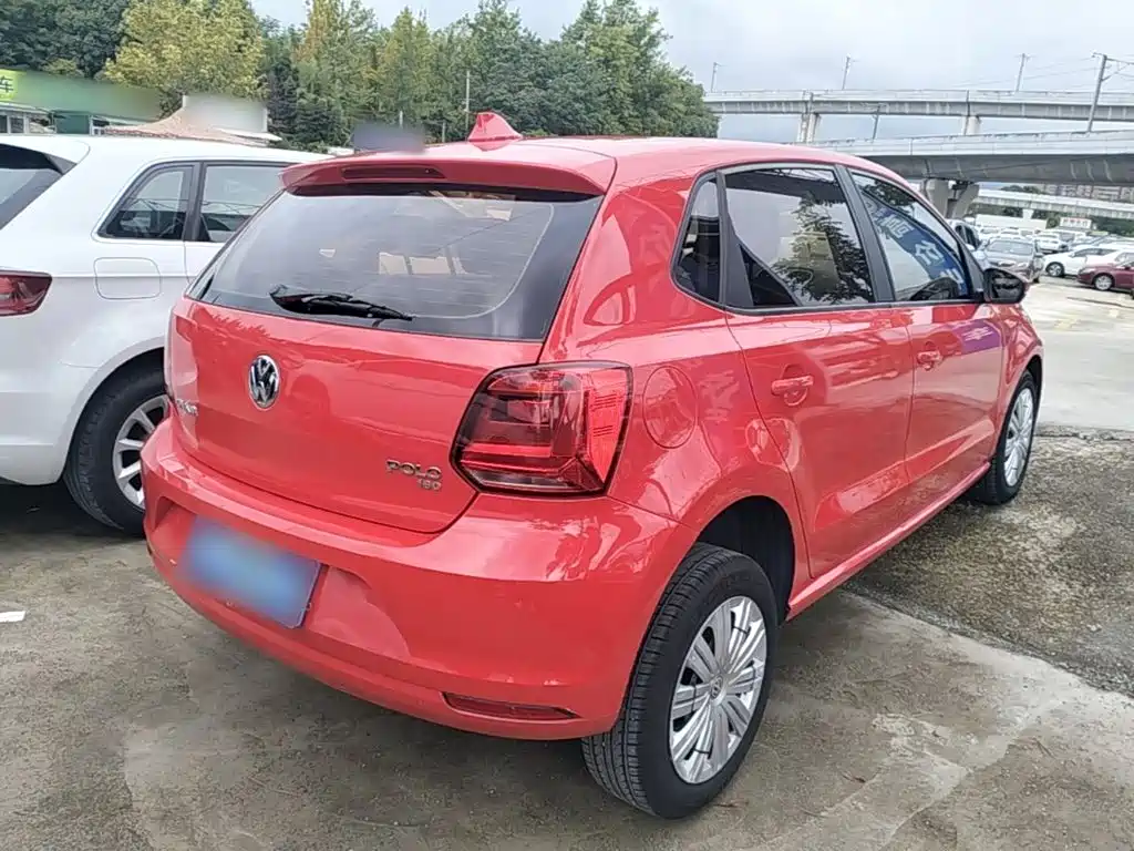 Volkswagen Polo 2016