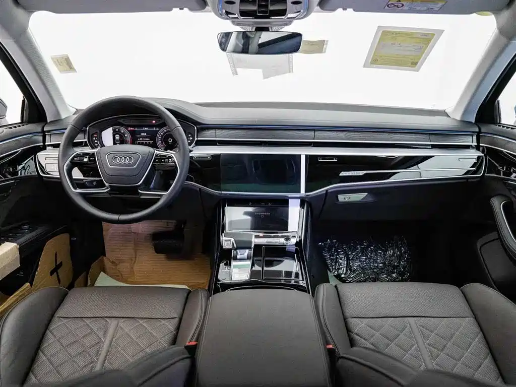 Audi A8 2025