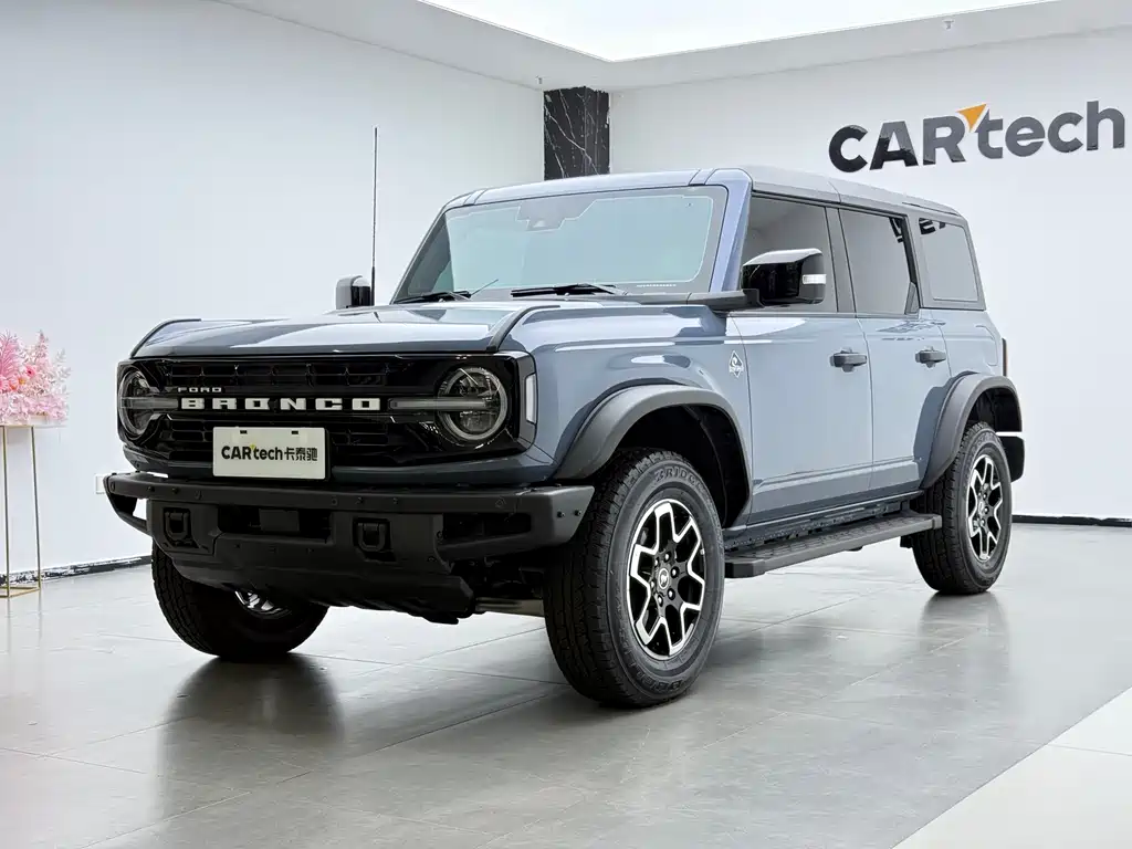 Ford Bronco 2025 — фото 1