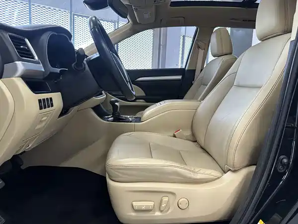 Toyota Highlander 2018
