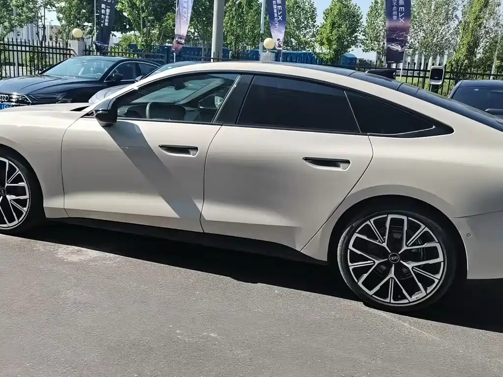 Audi A5L Sportback — фото 2