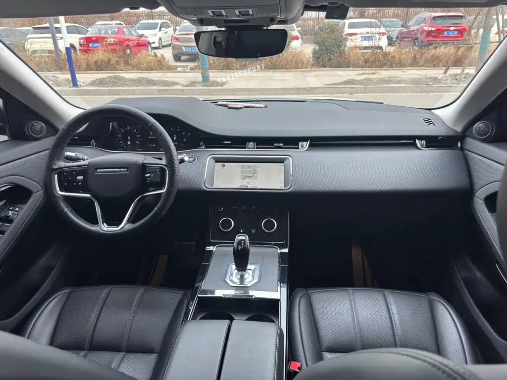 Land Rover Evoque 2022 — фото 10
