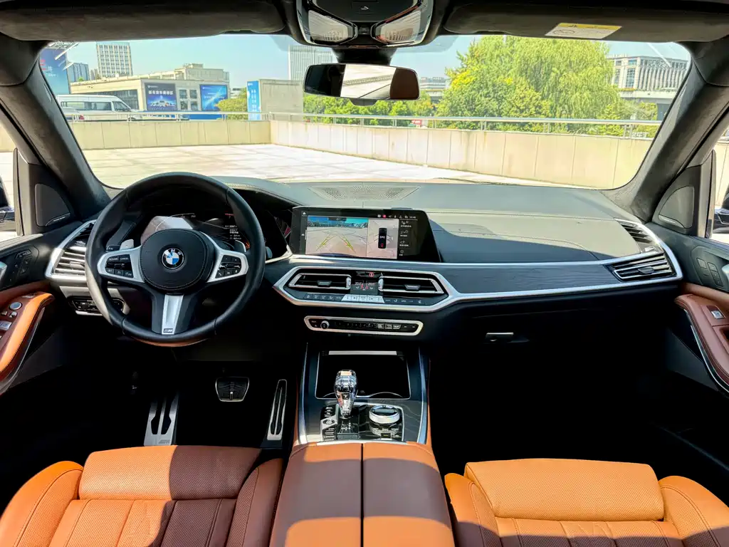 BMW X7 2021 — фото 11
