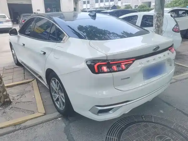 Ford Mondeo 2023