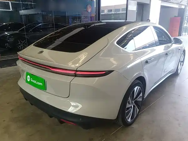 NIO ET5 2023