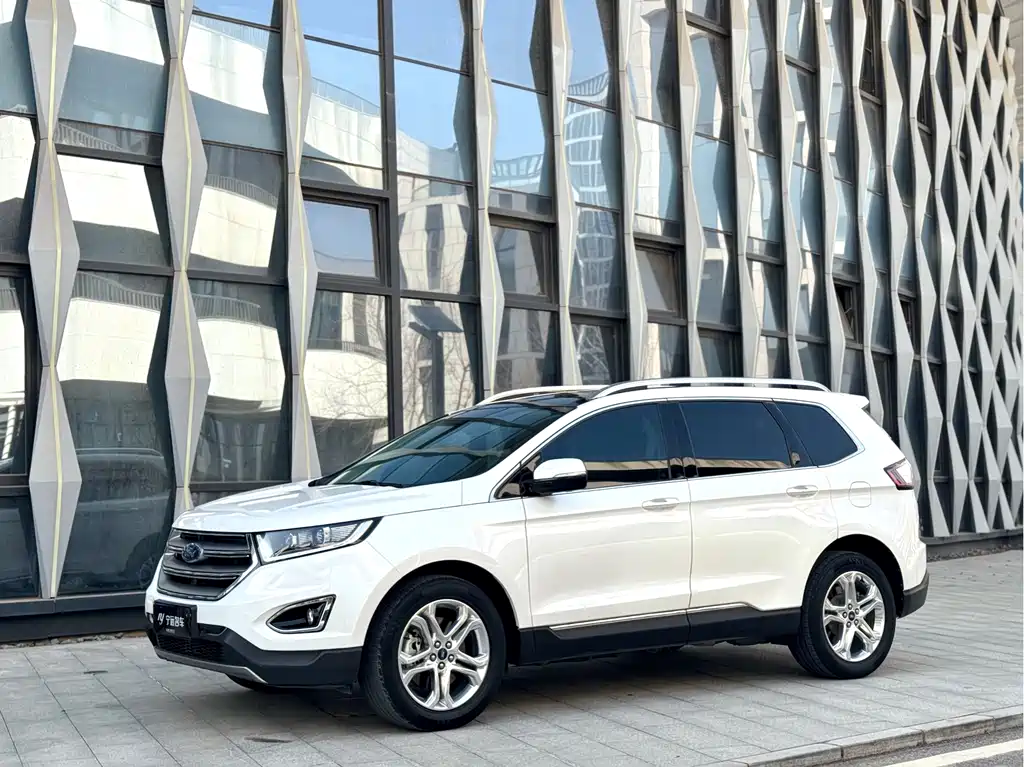 Ford Edge 2016 — фото 1