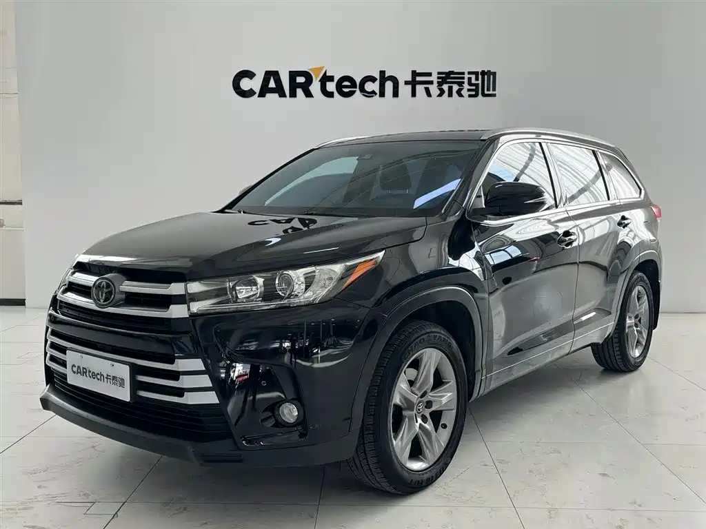 Toyota Highlander 2018 — фото 1