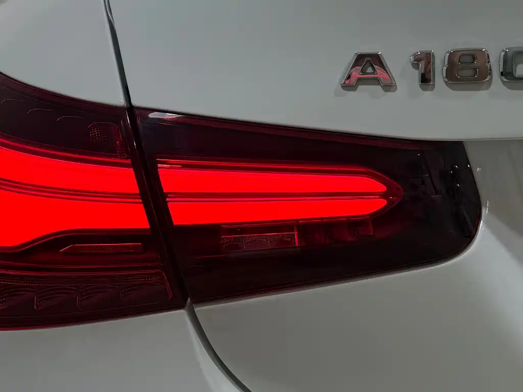 Mercedes-Benz A-Class 2023 — фото 25