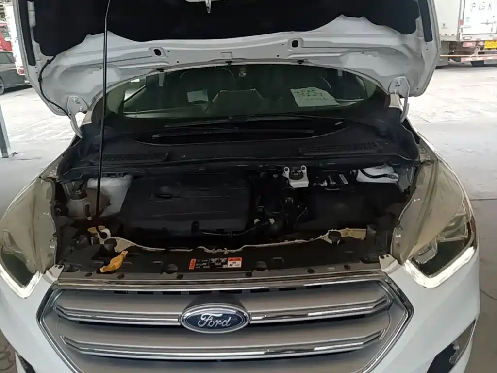 Ford Kuga 2018 — фото 20