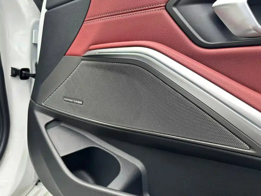 BMW 3 Series 2025 — фото 17