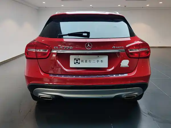Mercedes-Benz GLA 2016