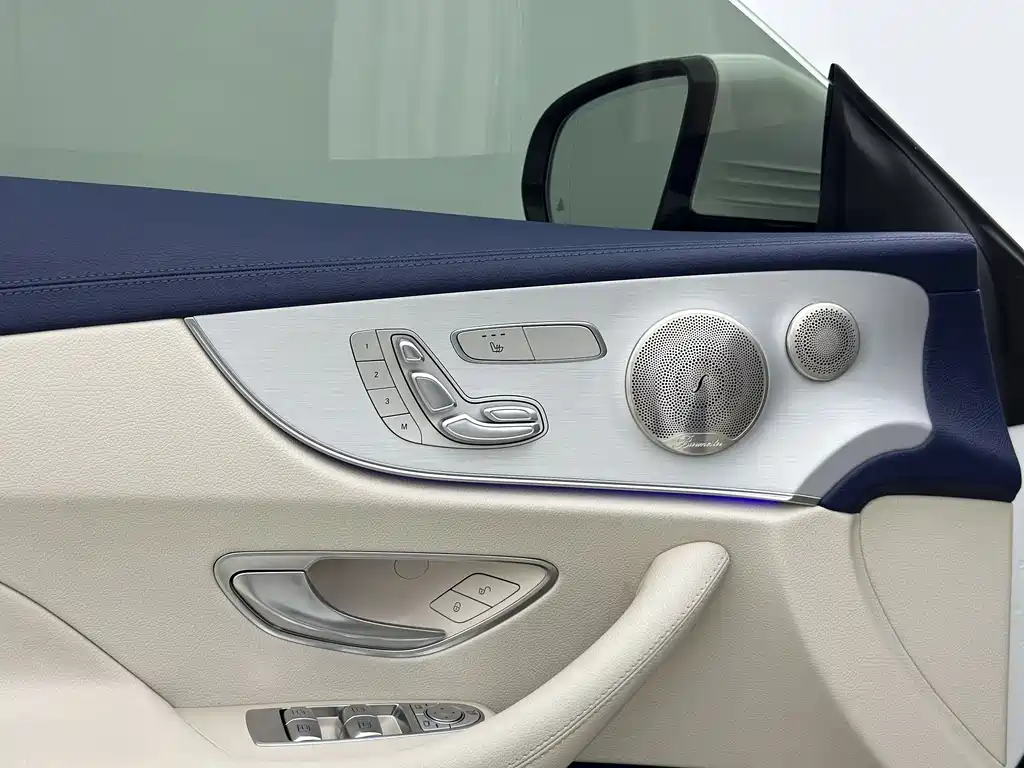 Mercedes-Benz E-Class 2023 — фото 11