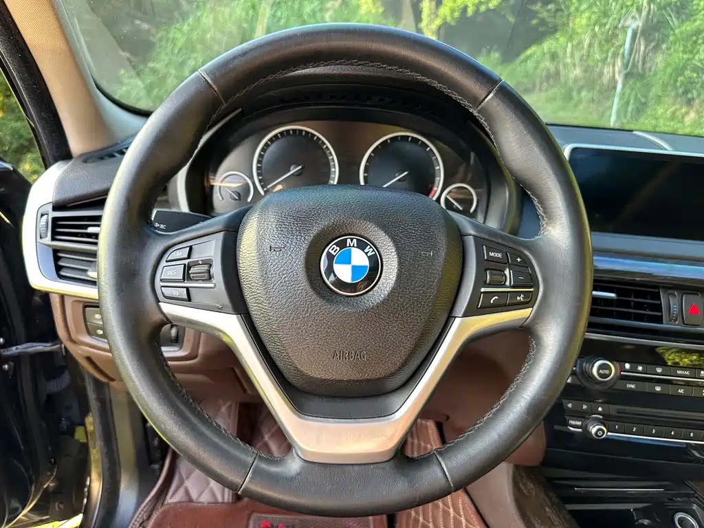 BMW X5 2015 — фото 19