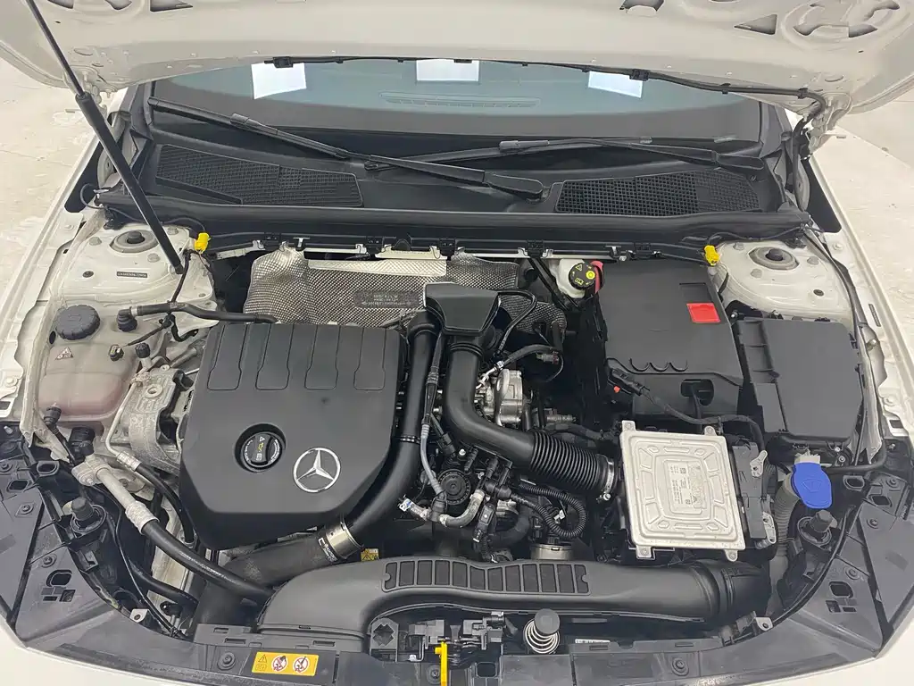 Mercedes-Benz A-Class 2022 — фото 16