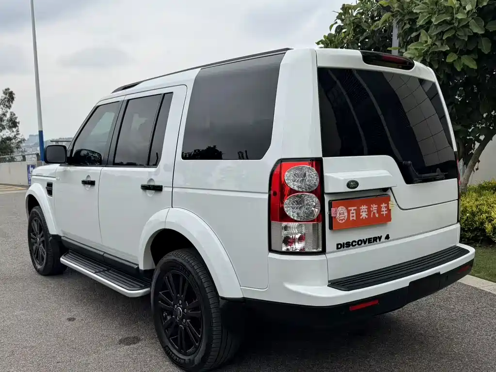 Land Rover Discovery 2015 — фото 8
