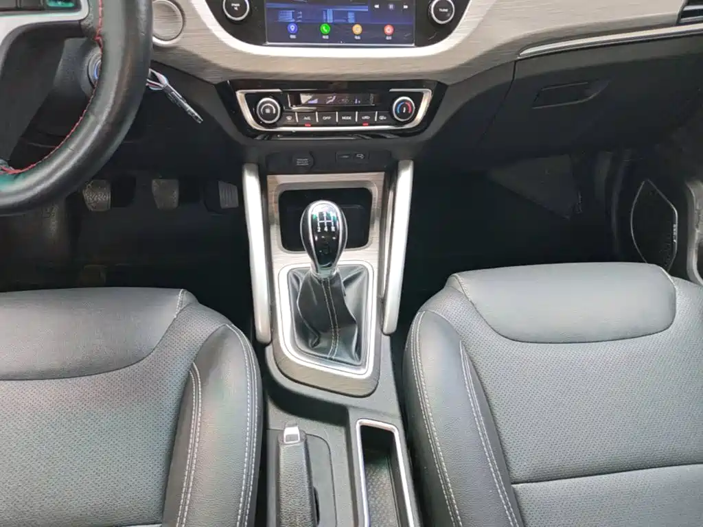 Geely Vision X3 2018 — фото 14