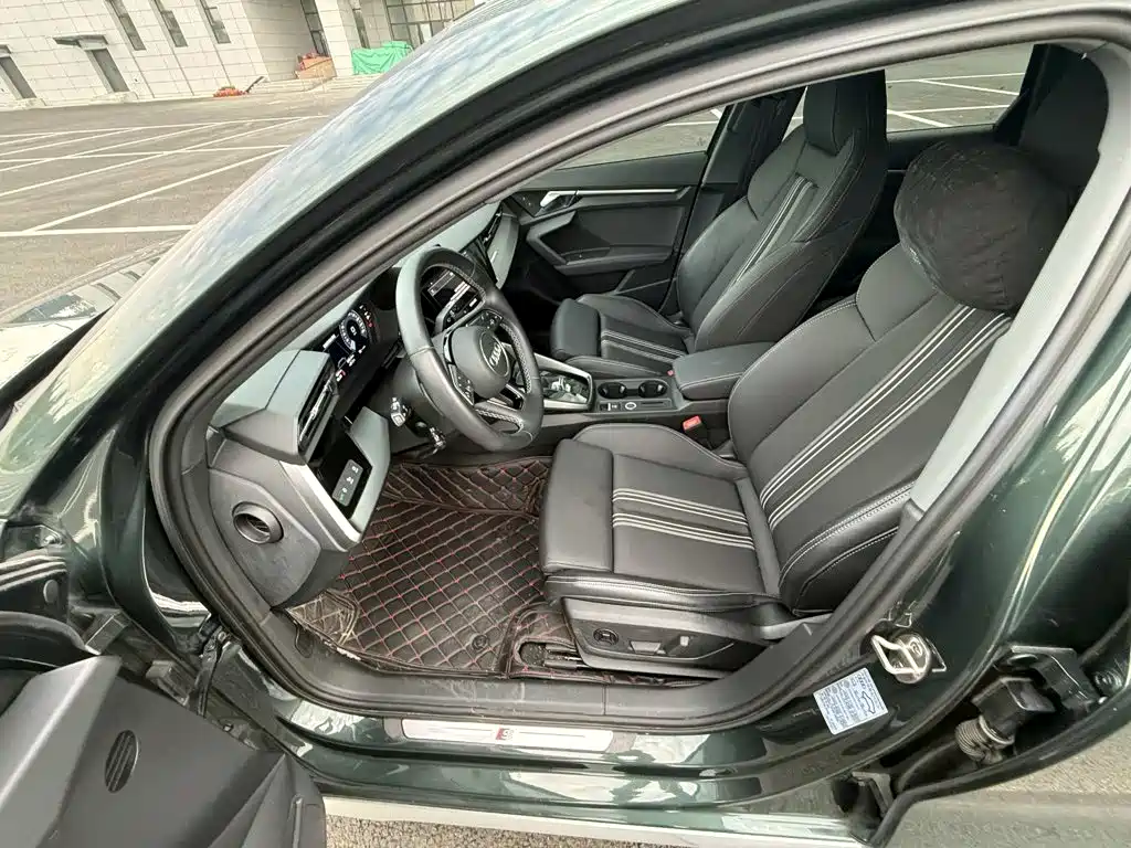 Audi A3 2022 — фото 10