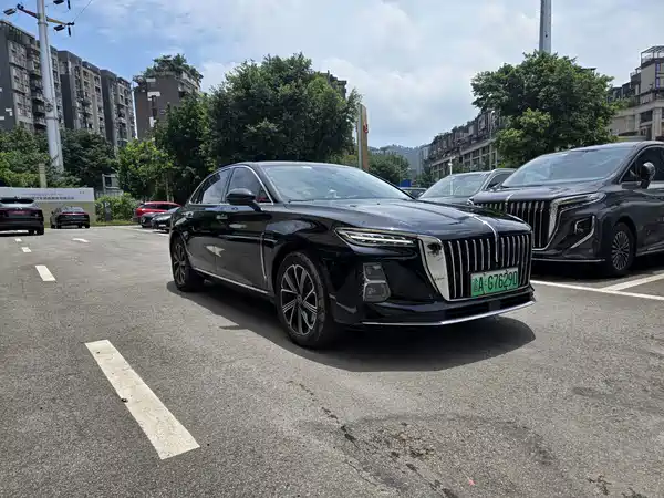 Hongqi H5 2025