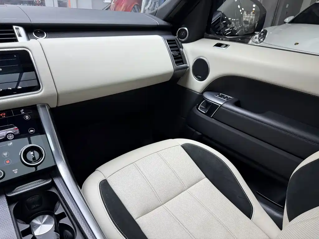 Land Rover Range Rover Sport 2019 — фото 16