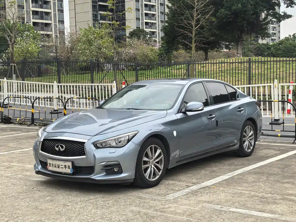 Infiniti Q50L 2015 — фото 1