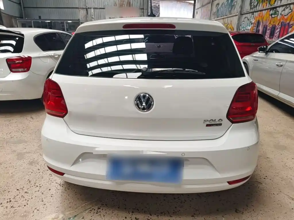Volkswagen Polo 2015