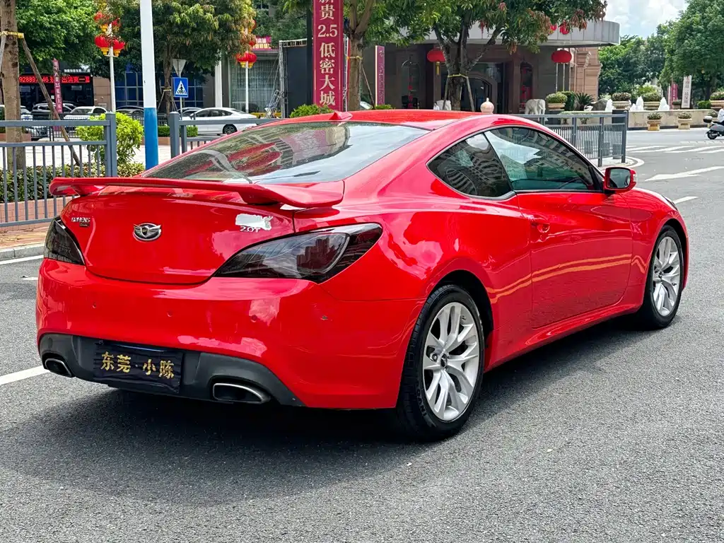 Hyundai Genesis Coupe 2014 — фото 8