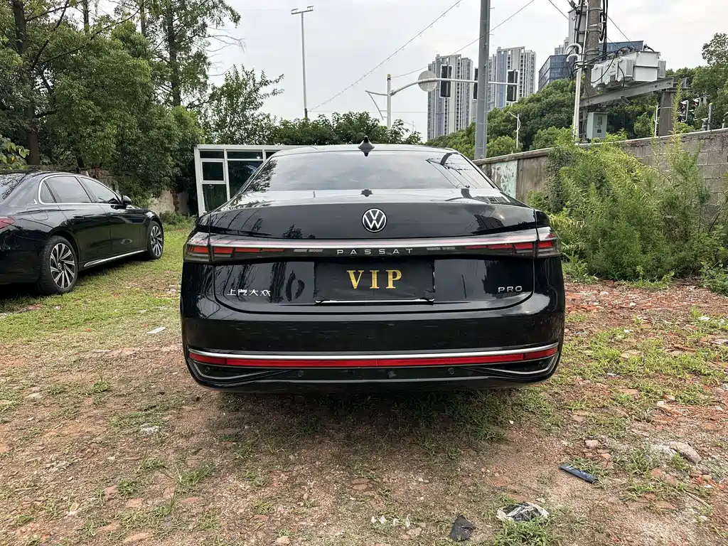 Volkswagen Passat 2025