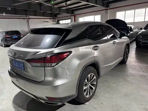 Lexus RX 2022