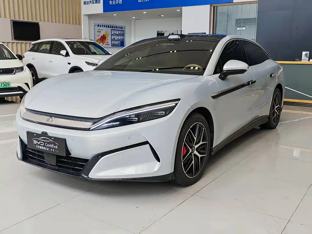 BYD Han L 2025 — фото 1