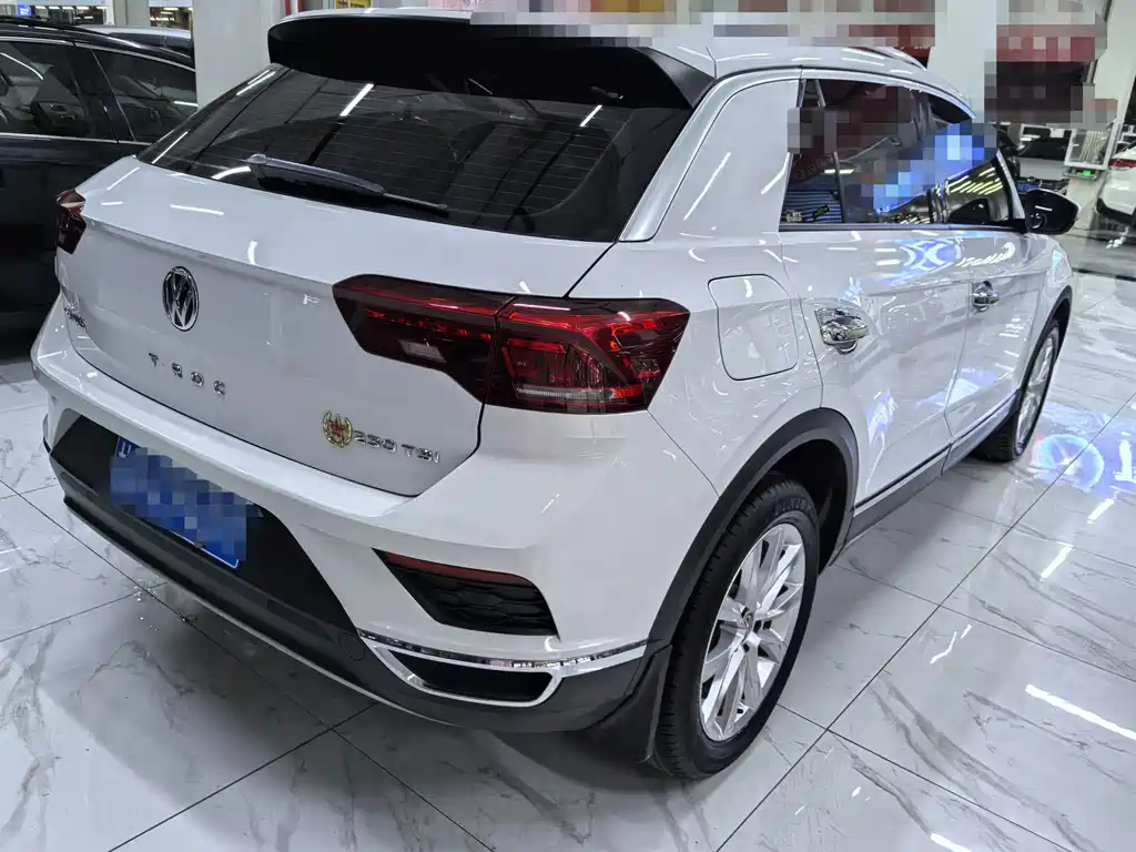 Volkswagen T-Roc 2020 — фото 6