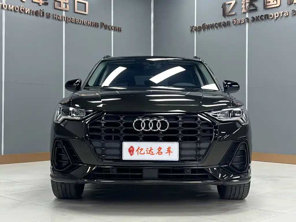 Audi Q3 2022 — фото 2