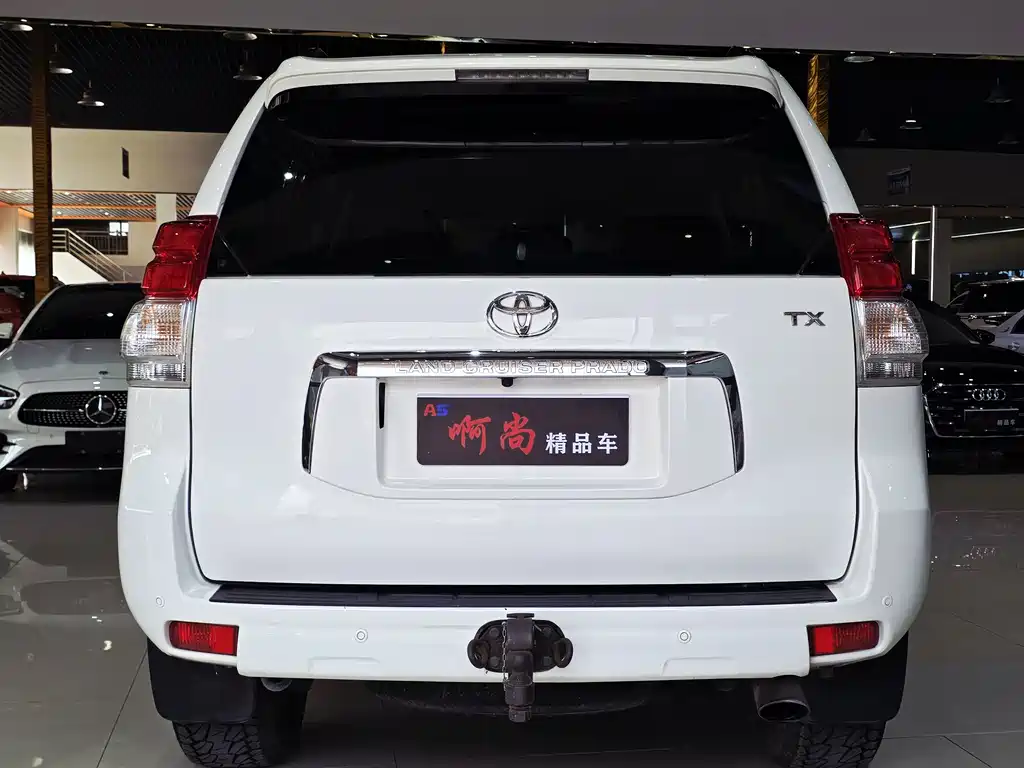 Toyota Prado 2012 — фото 16