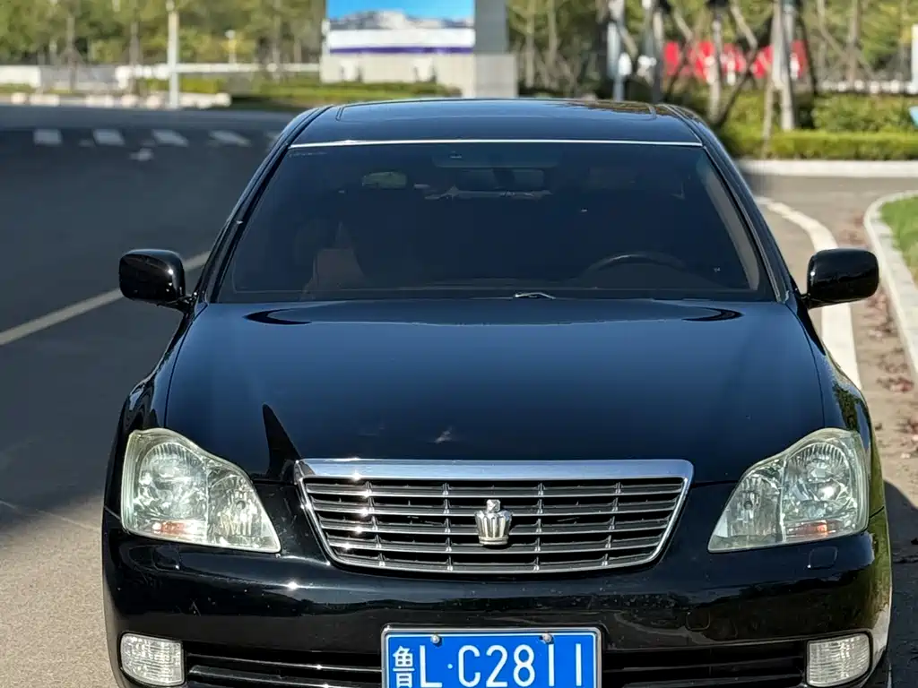 Toyota Crown 2009 — фото 1