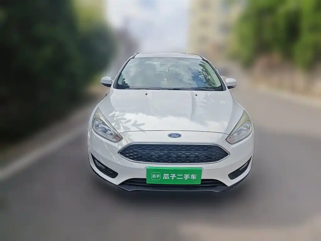Ford Focus 2015 — фото 2