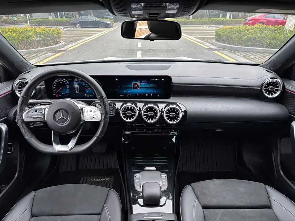 Mercedes-Benz A-Class 2021 — фото 8