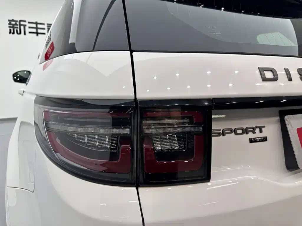 Land Rover Discovery Sport 2023 — фото 27