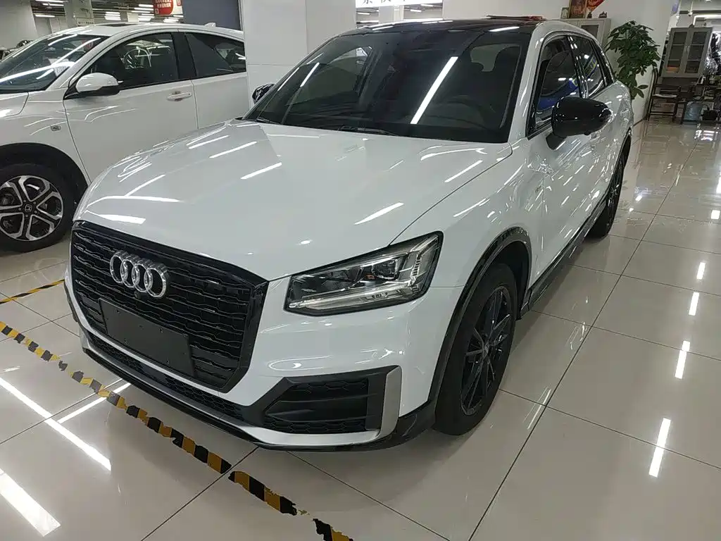Audi Q2L 2018