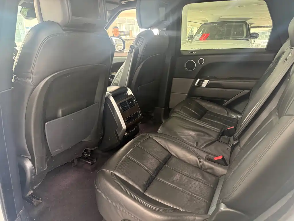 Land Rover Sport PHEV 2018 — фото 10