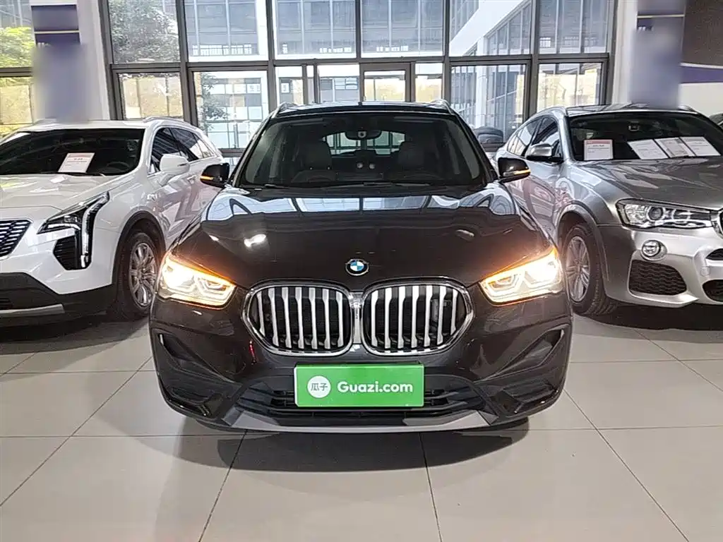 BMW X1 2021 — фото 3